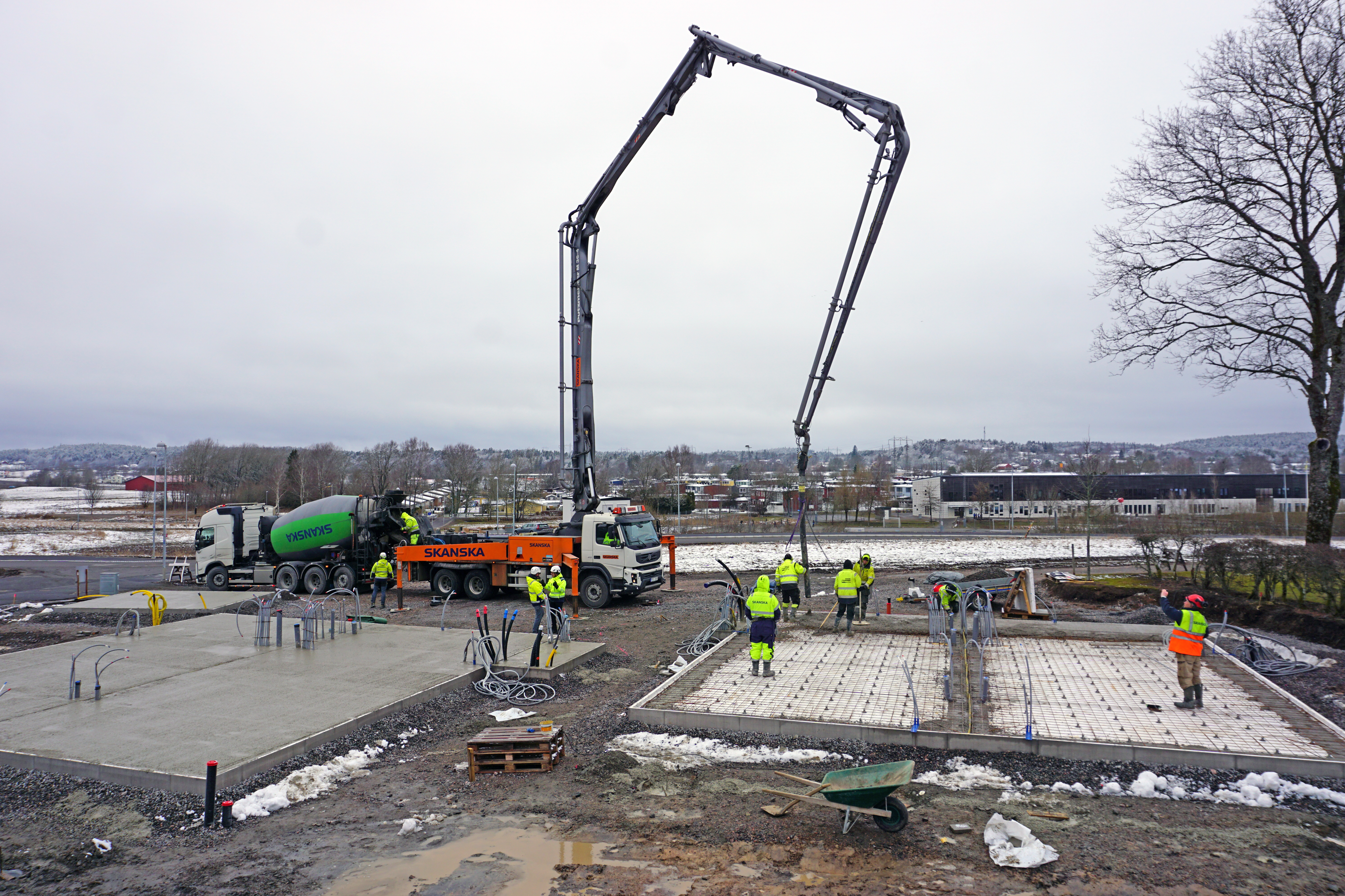 Betonggjutning i vårvinterlandskap
